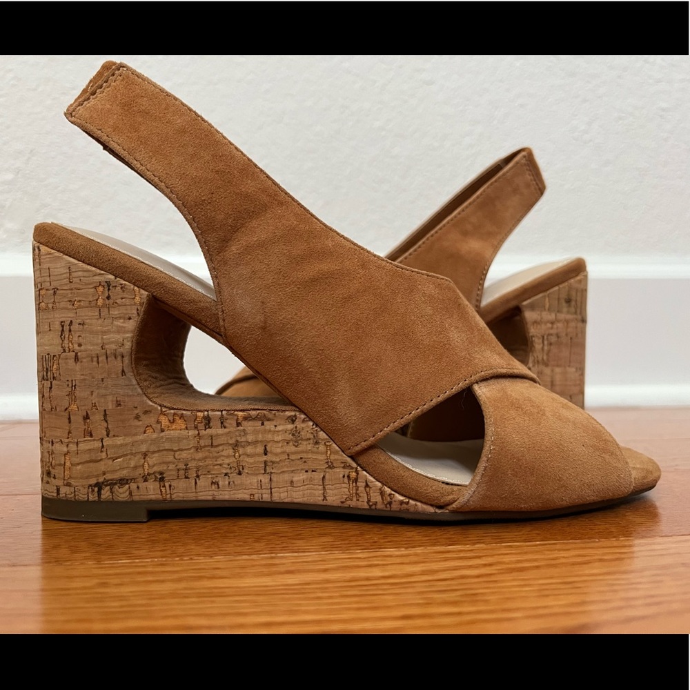 Com & Sens Tan Suede Wedges